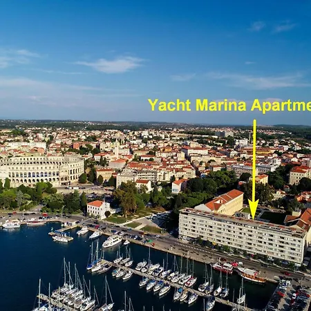 Yacht Marina Lägenhet Pula