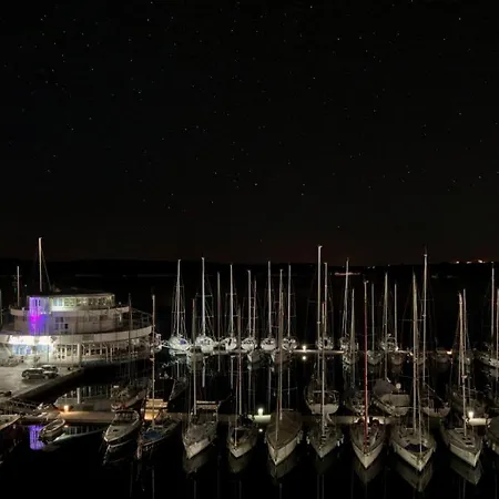 Lägenhet Yacht Marina *